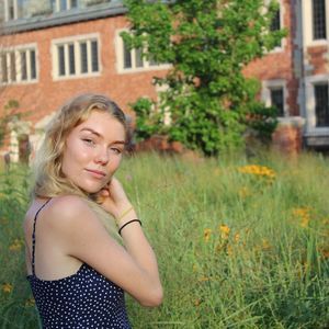 Meet your Posher, Anna